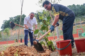 MPOGCF, Perhilitan enhance Malayan tiger habitat at Lanchang conservation centre