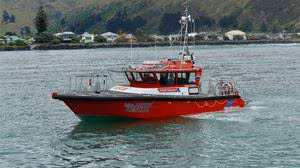 Search underway for swimmer missing off Christchurch beach