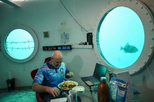 German engineer sets world record for longest underwater stay at 120 days in Panama