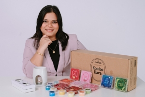From wax scraps to success: Vet-turned-entrepreneur creates Malaysia’s first Bumiputera-owned scented candle factory