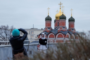 Snowless Moscow: Russia’s legendary winters (and traditions) are melting away