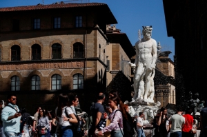 Florence’s key to control: City tosses out self check-ins in fight against overtourism