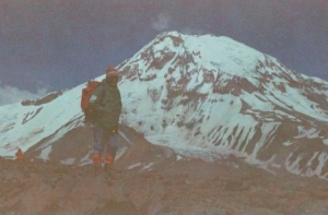 Retrieving memories: Daughters scale Argentine peak to find dead mountaineer dad’s lost photos after 40 years