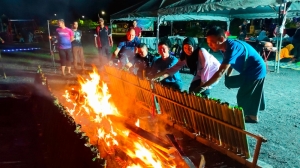 Ramadan vibes hit early in Ipoh with a gotong-royong feast of lemang and rendang