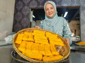 Kelantan’s Jala Mas: Once fit for royalty, now a treasured heritage dessert
