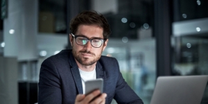Study: Keeping your phone out of reach won’t improve your concentration at work