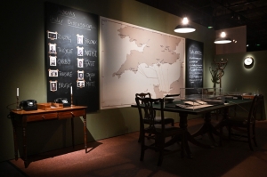 Secrets of British espionage exposed: From fruity tactics to Cold War spying, spy agency MI5 showcases 115 years of intrigue in London
