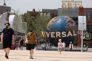 Jurassic rides and wizarding worlds: Universal Studios to open first European theme park near London in 2031