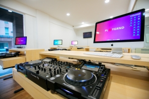 So you want to be a DJ — How to kickstart your career like a pro