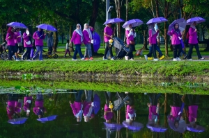 Malaysia’s lupus warriors unite in a purple parade of solidarity at Taman Tasik Titiwangsa