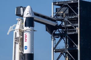 Inside the intricate science, engineering, and policy hurdles shaping Nasa, SpaceX’s bid to send humans to Mars