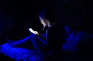 Global report warns social media fuelling Gen Z mental health crisis — but blanket bans aren’t the answer