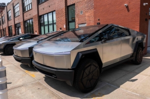 French Tesla owners sue, claiming cars are now ‘extreme-right symbols’ after Musk’s Nazi salute