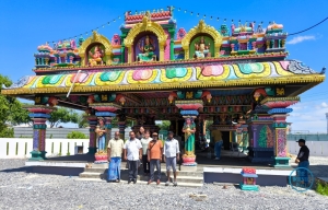 Sibu’s new Sri Maha Mariamman Temple undergoes final touch-ups, on schedule to open on July 7 (VIDEO)