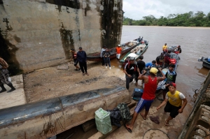 El Dorado’s residents trade gold for groceries as mining remains lifeline