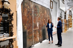London’s V&amp;A Storehouse lets visitors touch history — from Tudor toys to Versace bags, no glass required