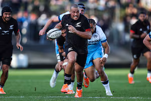Scotland holds on to beat Māori All Blacks 29-26 in a thrilling
